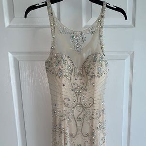 Sean Collection cream long prom dress